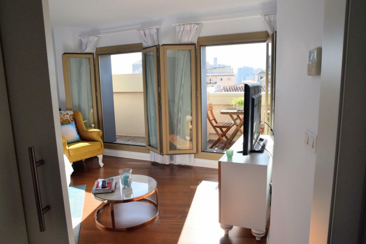 Homely Felix Saenz Malaguese Apartment Malaga